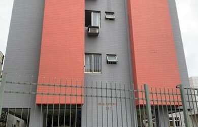 Imagem: O apartamento possui 4 Dormitórios, 2 Banheiros, 1 Vaga na