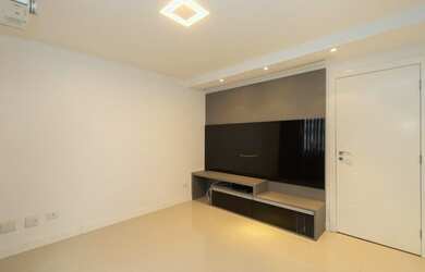 Imagem 16: Casa com suíte no térreo à venda, 317 m² por R$ 2.100.000 - Santa Felicidade - Curitiba/PR