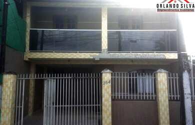 Imagem: A casa possui 4 Dormitórios, 3 Banheiros e 150m² de Área