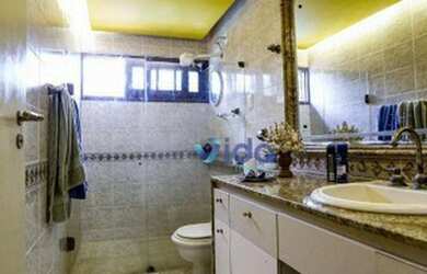 Imagem 16: Três casas, 6 quartos, inseridas em uma área verde de 3.500 metros,...