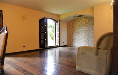 Imagem 3: Residência ampla em localização estratégica no Água Verde