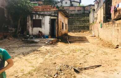 Imagem: O terreno possui 300m² de Área e está localizado em São