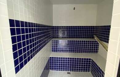 Imagem: A casa em condomínio possui 5 Dormitórios, 5 Banheiros, 5