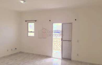 Imagem 1: Casa Padrão em Jundiaí. Varanda, 128m² de Área, 4 Vagas na garageme2...