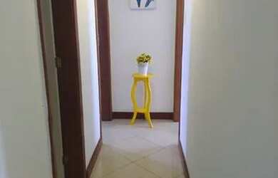 Imagem: O apartamento possui 2 Dormitórios, 2 Banheiros, 2 Vagas na