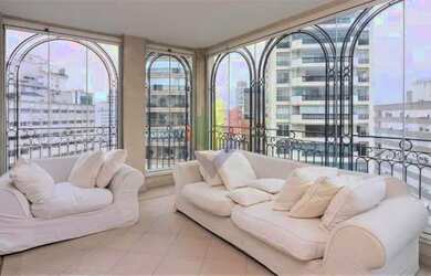 Imagem: O apartamento possui 3 Dormitórios, 4 Banheiros, 5 Vagas na