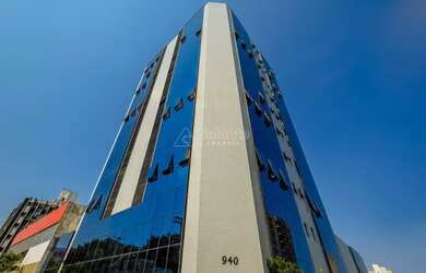 Imagem: O depósito possui 5 Vagas na garagem, 7.951m² de Área e