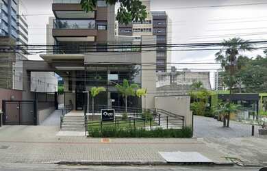 Imagem: O depósito possui 4 Vagas na garagem, 256m² de Área e Imóvel