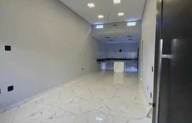 Imagem: A casa possui 3 Dormitórios, 2 Banheiros e 130m² de Área