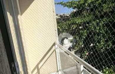 Imagem: O apartamento possui 3 Dormitórios, 1 Banheiro, 1 Vaga na garagem