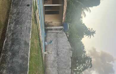 Imagem: A casa possui 4 Dormitórios, 4 Banheiros, 5 Vagas na garagem