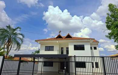 Imagem: A casa em condomínio possui 3 Dormitórios, 5 Banheiros, 2