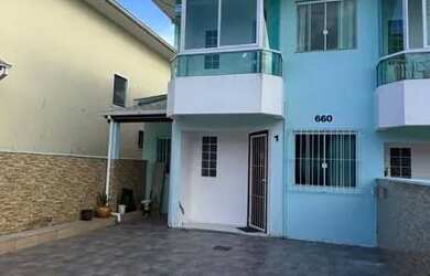 Imagem: O apartamento possui 3 Dormitórios, Acomodam 6 pessoas e 1