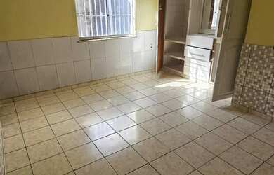 Imagem 11: Alugo casa de 3 quartos - subida - 2 ruas acima SMTT