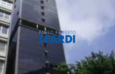 Imagem: O depósito possui 5 Vagas na garagem, 8.447m² de Área e