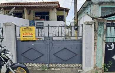 Imagem: A casa possui 2 Dormitórios, 1 Banheiro, 1 Vaga na garagem