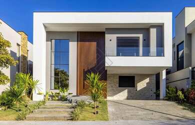 Imagem: A casa em condomínio possui 5 Dormitórios, 5 Banheiros, 5