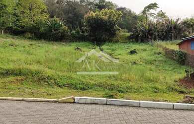 Imagem: O terreno possui 450m² de Área e está localizado em Centro