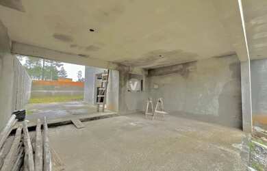 Imagem 8: Casa em Obras de 3 dormitórios em Loteamento, localizado no bairro Tomazetti!