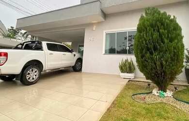 Imagem: A casa em condomínio possui 3 Dormitórios, 4 Banheiros, 4