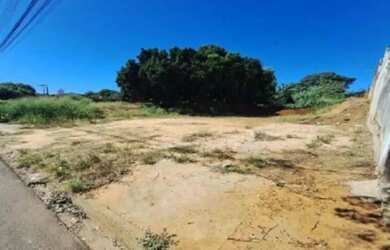 Imagem: O terreno possui 125m² de Área e está localizado em Estação