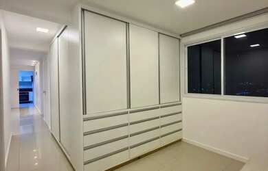 Imagem: O apartamento possui 3 Dormitórios, 4 Banheiros, 3 Vagas na