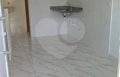 Imagem: O apartamento possui 2 Dormitórios, 1 Banheiro, 515m² de Área