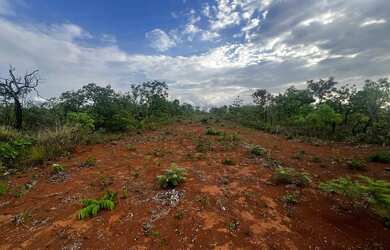 Imagem: O terreno possui 450m² de Área e está localizado em Samambaia