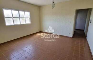 Imagem: O apartamento possui 3 Dormitórios, 2 Banheiros, 1 Vaga na