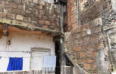 Imagem: A casa possui 2 Dormitórios, 2 Banheiros e está localizado