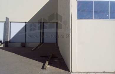 Imagem: O depósito possui 1625m² de Área e está localizado em Loteamento