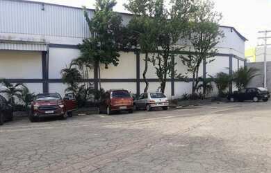 Imagem 3: Galpão para Venda em Rio de Janeiro, Inhaúma, 2 banheiros, 1 vaga