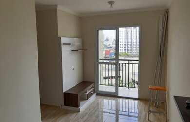 Imagem: O apartamento possui 2 Dormitórios, 1 Banheiro, 1 Vaga na garagem