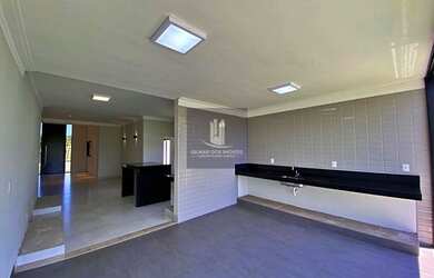 Imagem: A casa em condomínio possui 4 Dormitórios, 4 Banheiros, 2