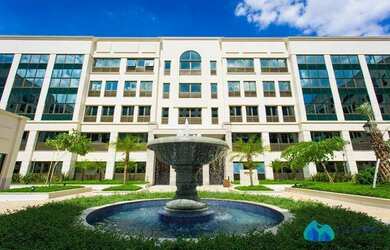 Imagem: O depósito possui 1 Vaga na garagem, 75m² de Área e está