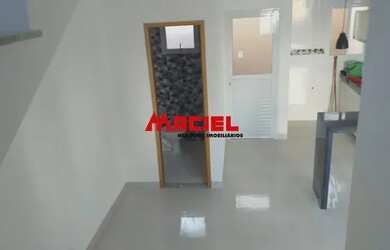 Imagem: A casa possui 3 Dormitórios, 1 Banheiro e 200m² de Área e