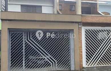 Imagem: A casa possui 4 Dormitórios, 2 Banheiros, 2 Vagas na garagem