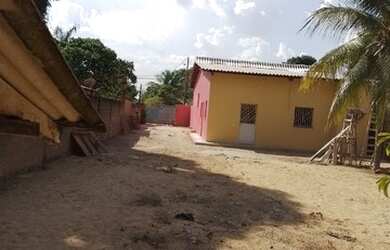 Imagem: A casa possui 2 Dormitórios, 2 Banheiros, 5 Vagas na garagem