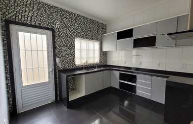 Imagem 2: Casa 4 qts com suite, 3 vagas, rica em armarios. Santa Amelia. R$- 900...