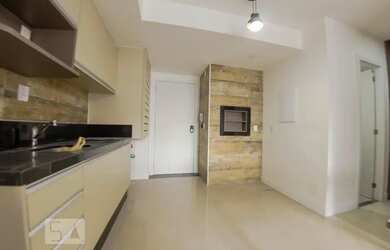 Imagem: O studio possui 1 Dormitório, 1 Banheiro, 1 Vaga na garagem