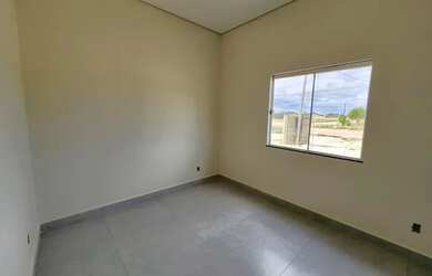 Imagem 8: Linda casa por apenas 180 mil no bairro Said Salomão e apta a financiar