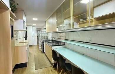 Imagem 8: Apartamento para venda tem 239 metros quadrados com 4 quartos em Praia...