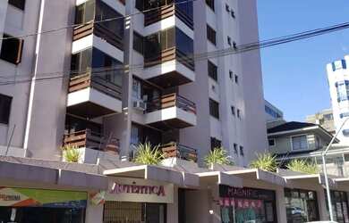 Imagem: O apartamento possui 4 Dormitórios, 3 Banheiros, 1 Vaga na