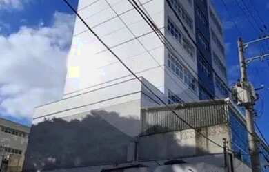 Imagem: O depósito possui 2.150m² de Área e está localizado em