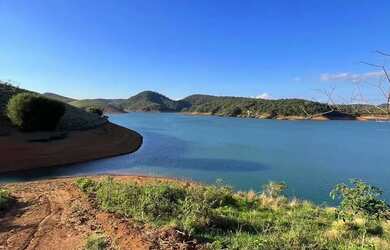 Imagem: O terreno possui 5.000m² de Área e está localizado em Centro