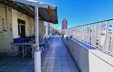 Imagem: O apartamento na cobertura possui 3 Dormitórios, 2 Banheiros