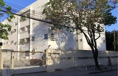 Imagem: O apartamento possui 3 Dormitórios, 1 Banheiro, 1 Vaga na garagem