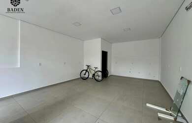 Imagem: O depósito possui 70m² de Área e está localizado em Nações