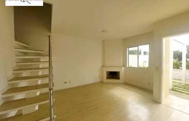 Imagem: A casa em condomínio possui 3 Dormitórios, 2 Banheiros, 2