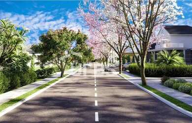 Imagem: O terreno possui 250m² de Área e está localizado em Senador